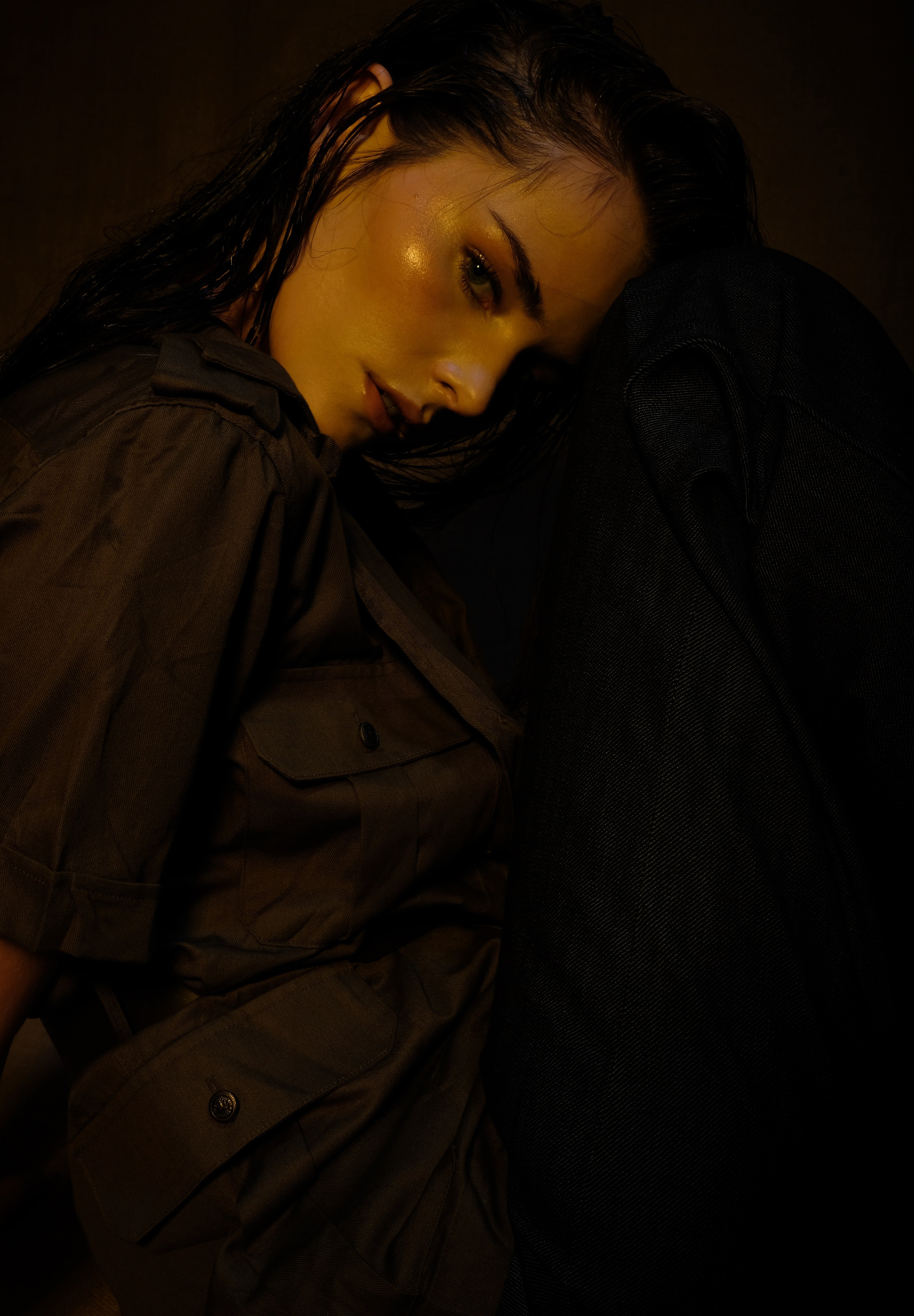 woman in raw denim jeans for safari spring summer